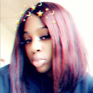 Meet your Posher, Amirra